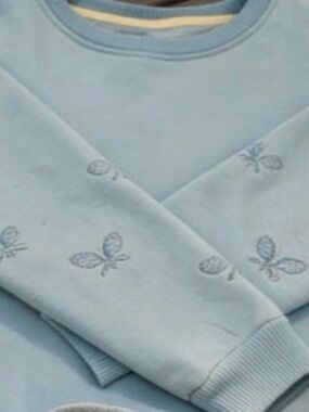 CourtLife Blue Cropped Tennis Sweatshirt